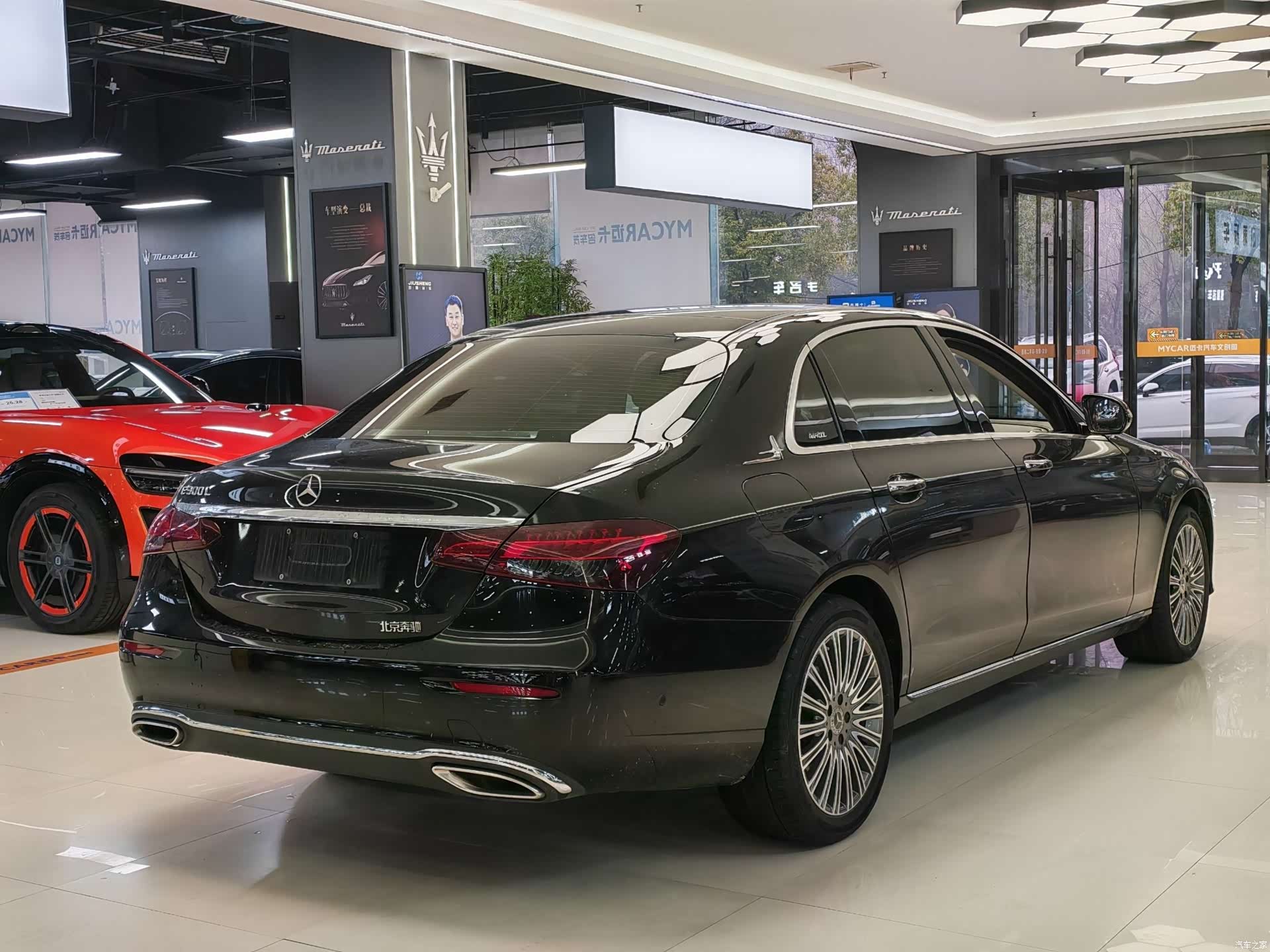 Mercedes-Benz E-Class, 2023 4