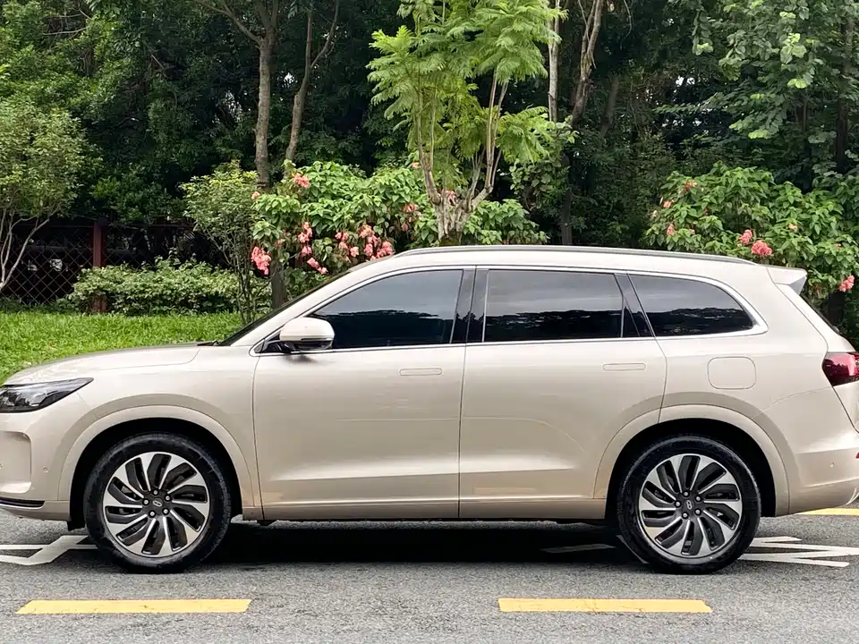 AITO Ask the world M7