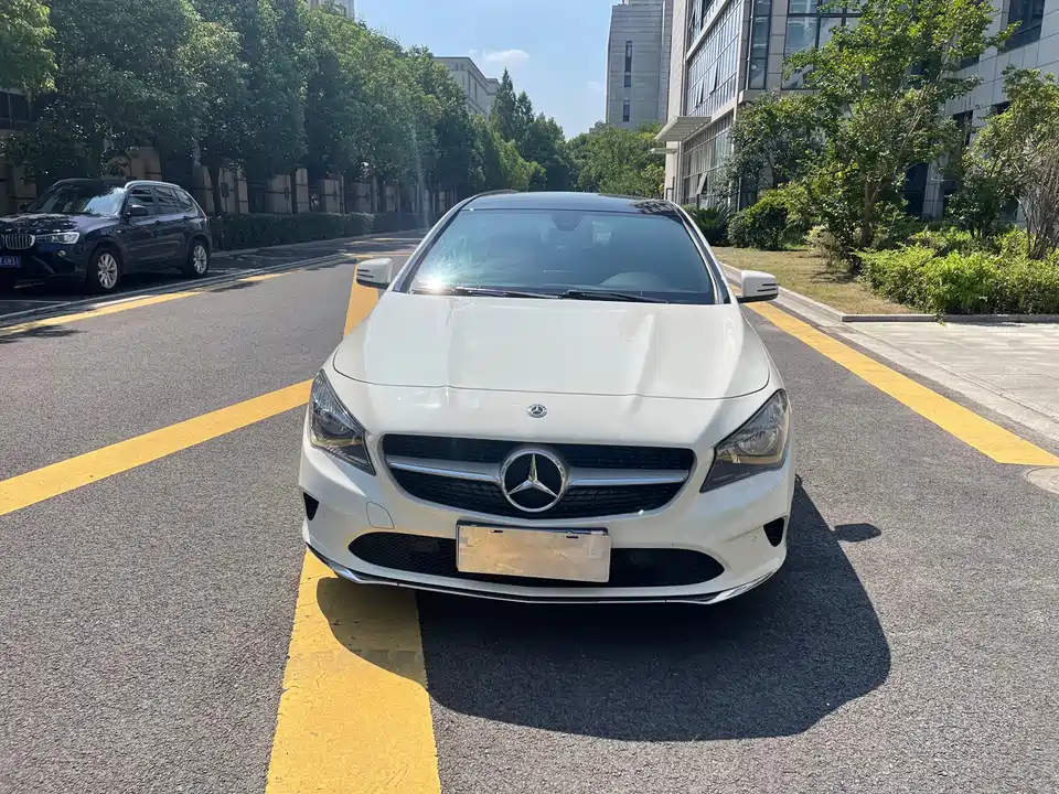 Mercedes-Benz CLA
