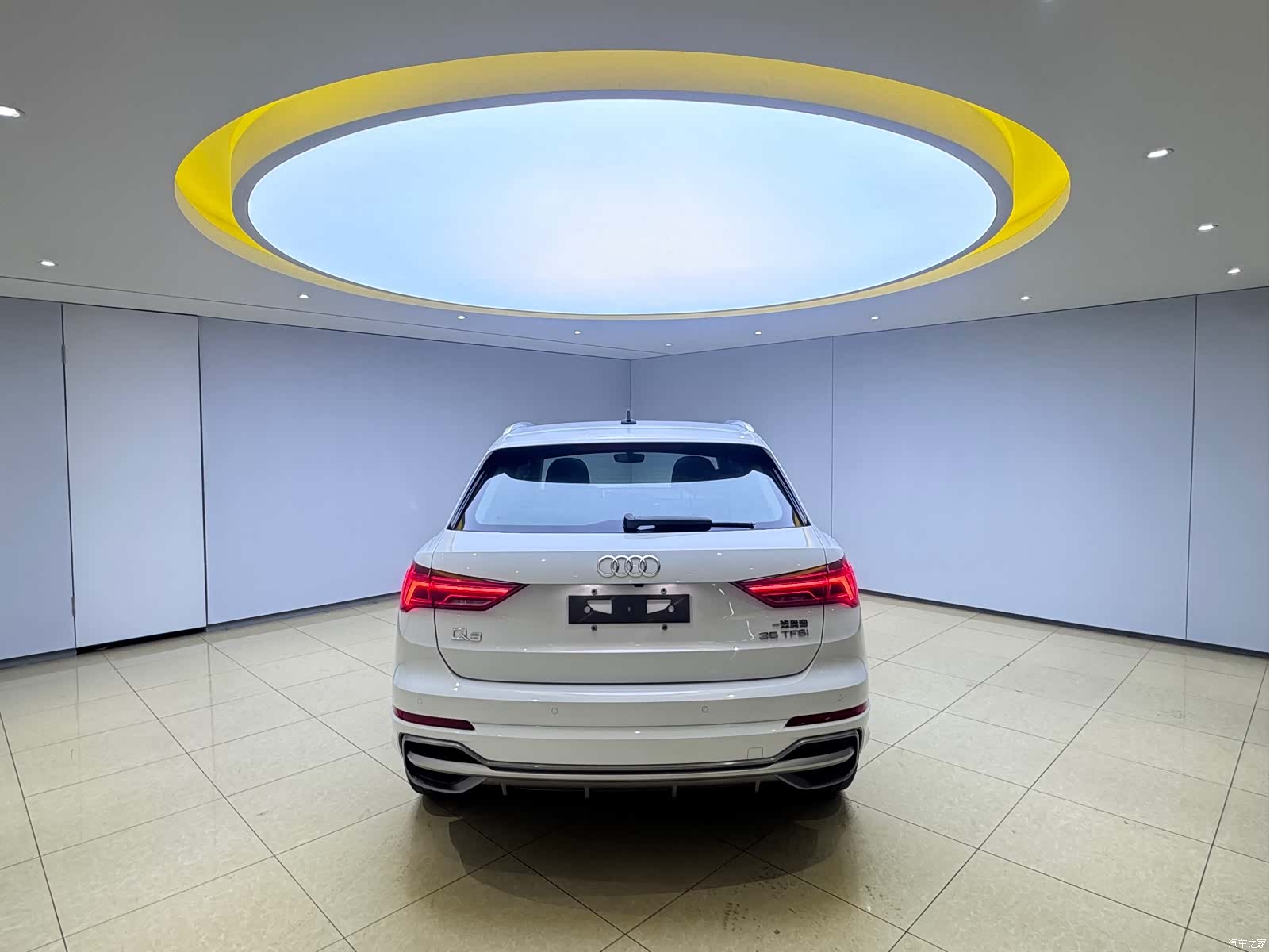 Audi Q3, 2022 все фото