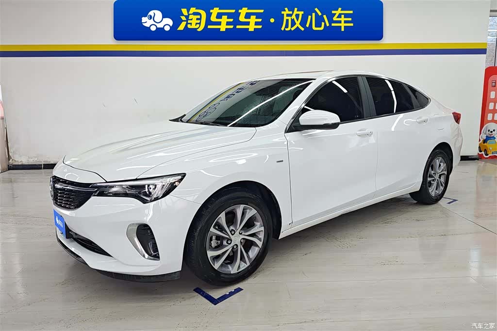 Buick Verano, 2022 1