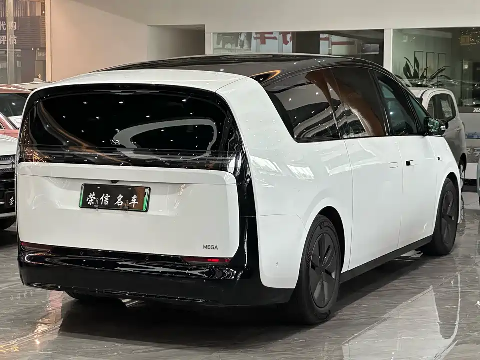 Li Auto Ideal MEGA
