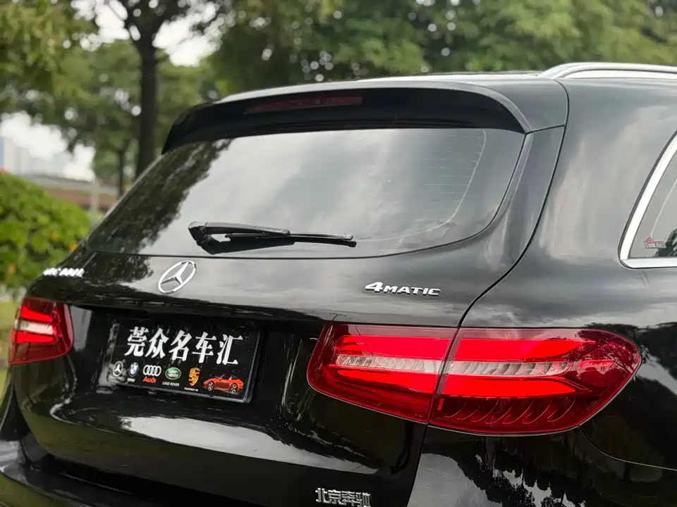 Mercedes-Benz GLC Mercedes-Benz GLC