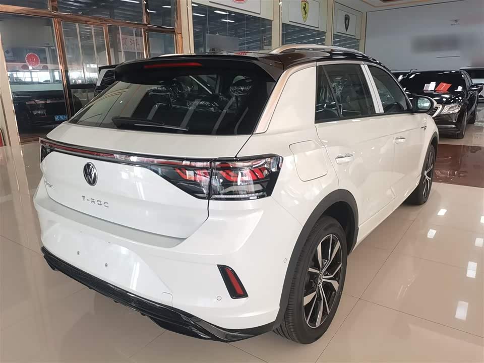 Volkswagen T-ROC exploring Songs