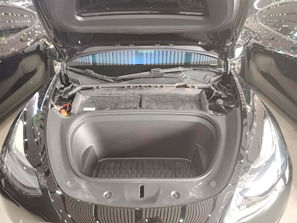 Tesla Model Y, 2022 20