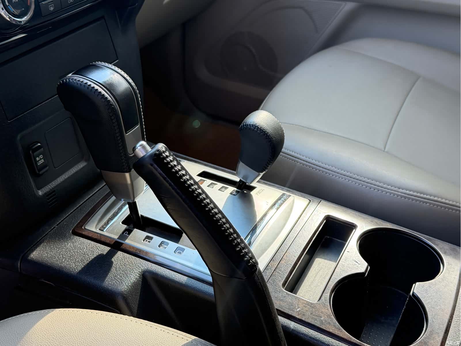 Mitsubishi Pajero, 2020 15