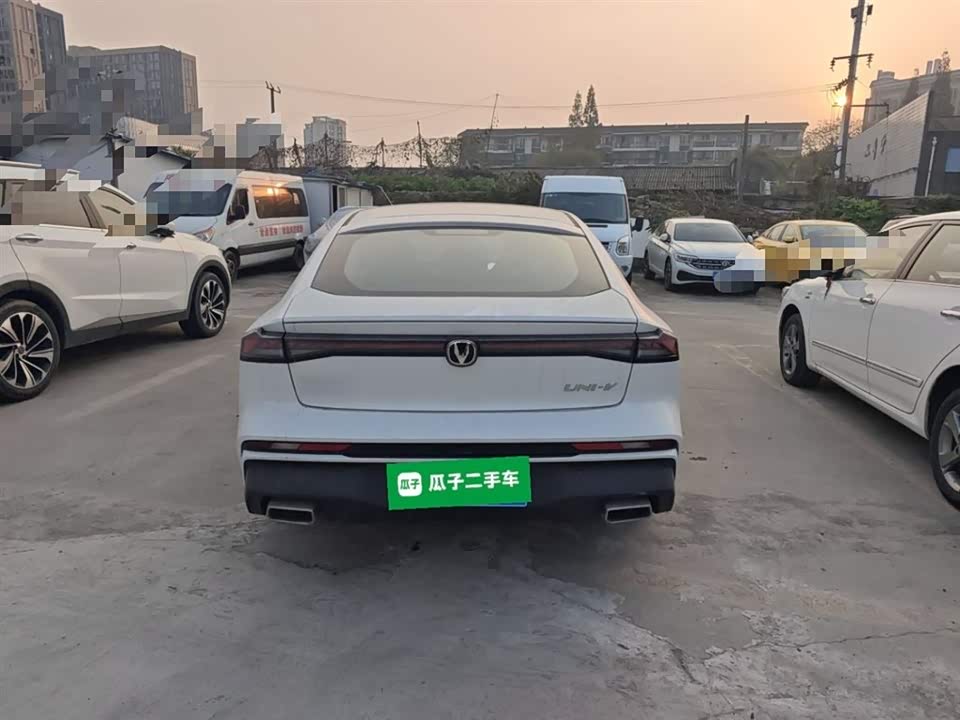 Changan UNI-V