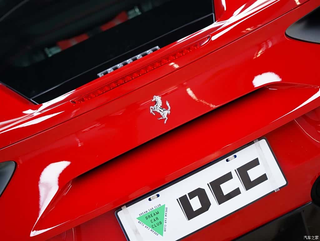 Ferrari 488, 2017 8