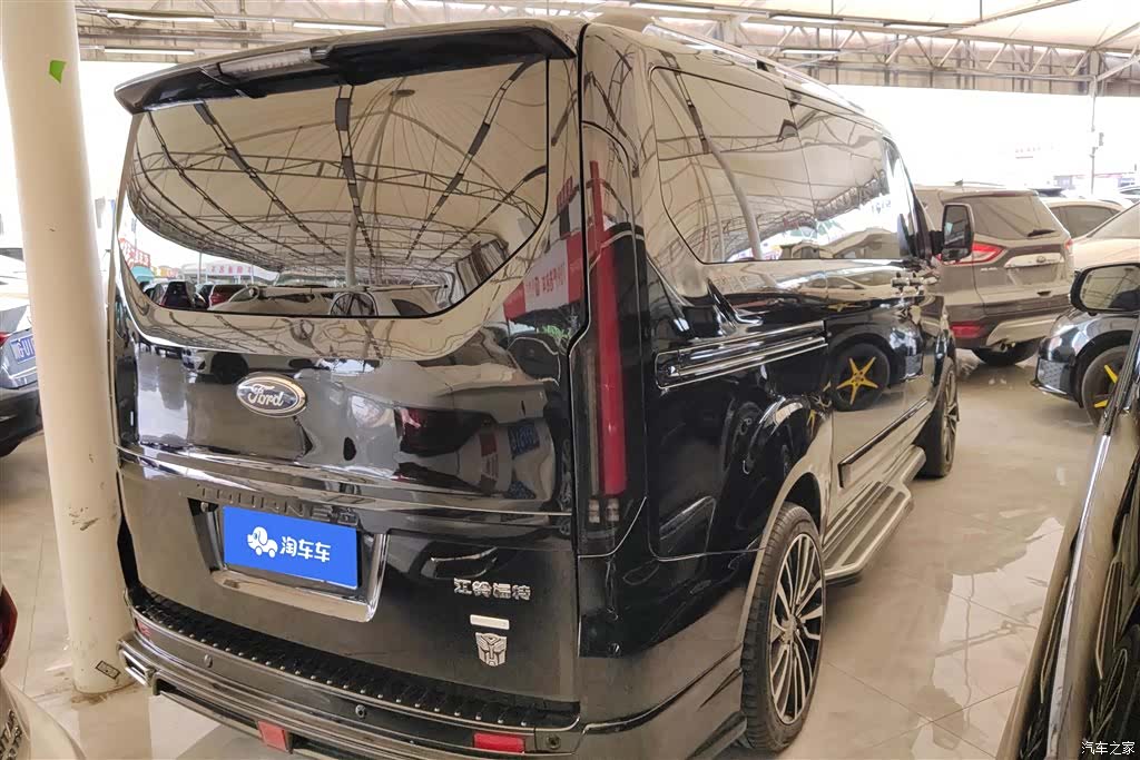 Ford Tourneo, 2023 3