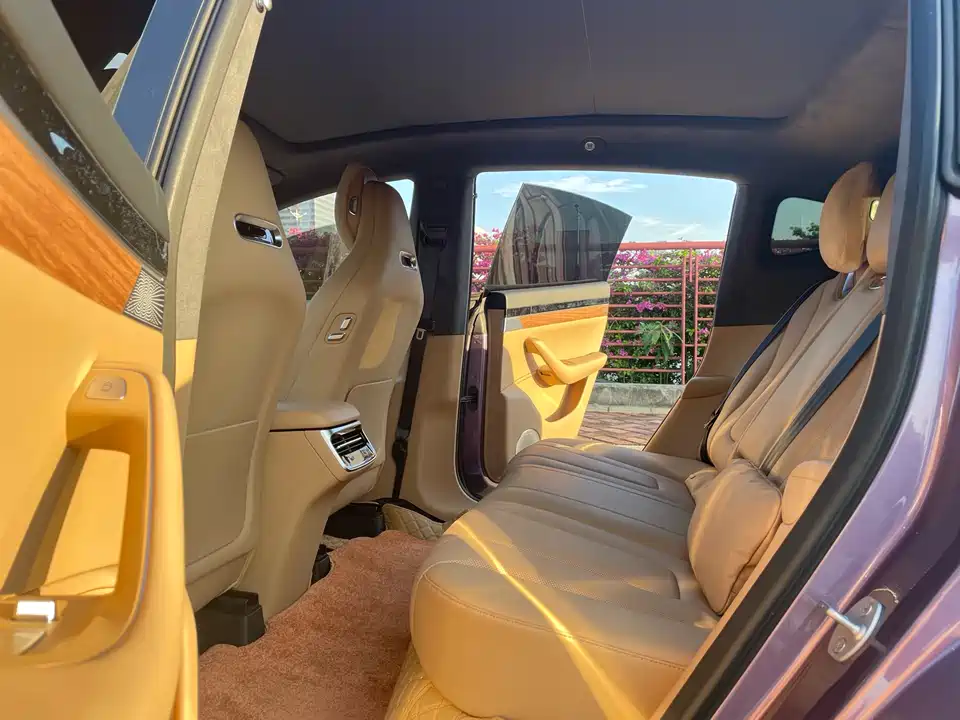 HarmonyOS Wisdom World R7