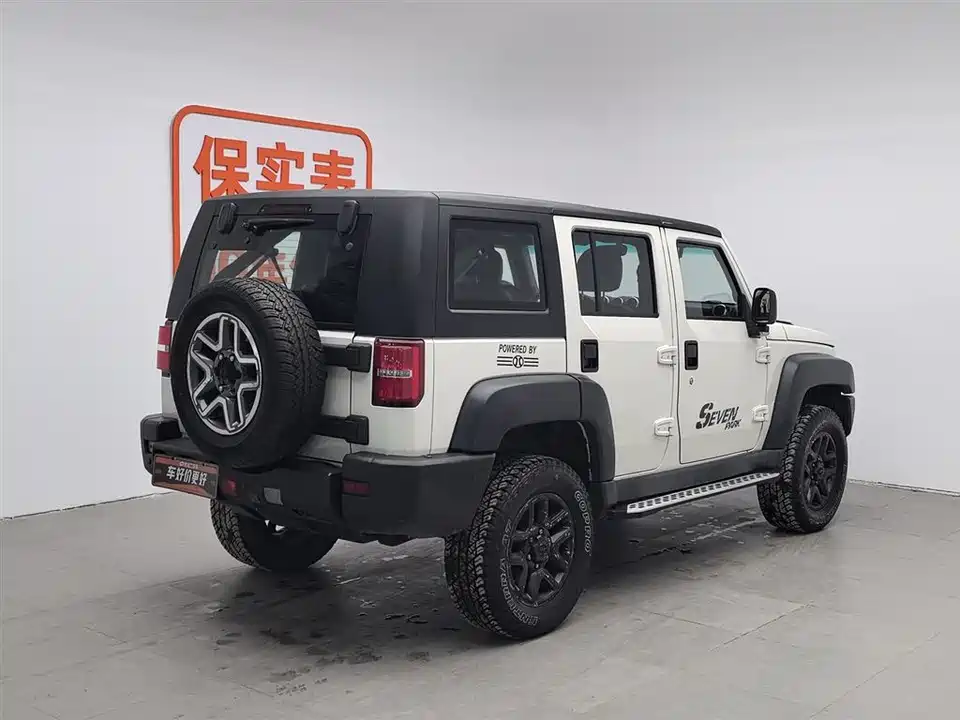 Beijing BJ40