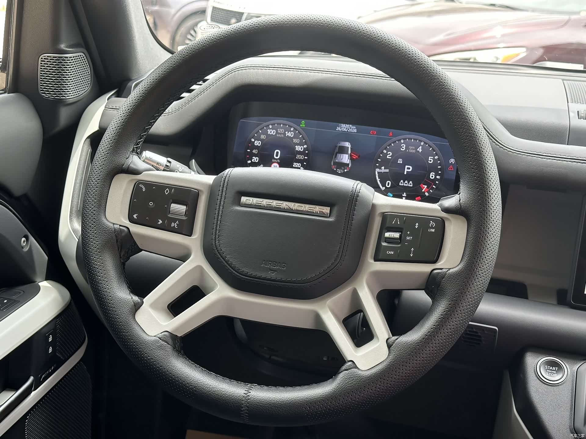 Land Rover Defender, 2021 11