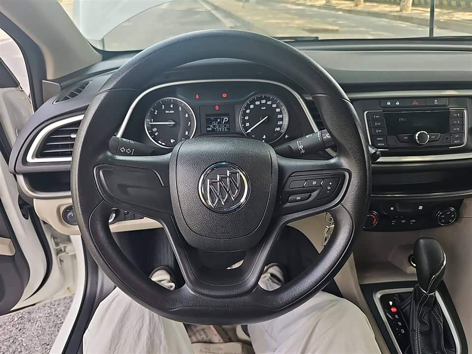Buick Yinglang