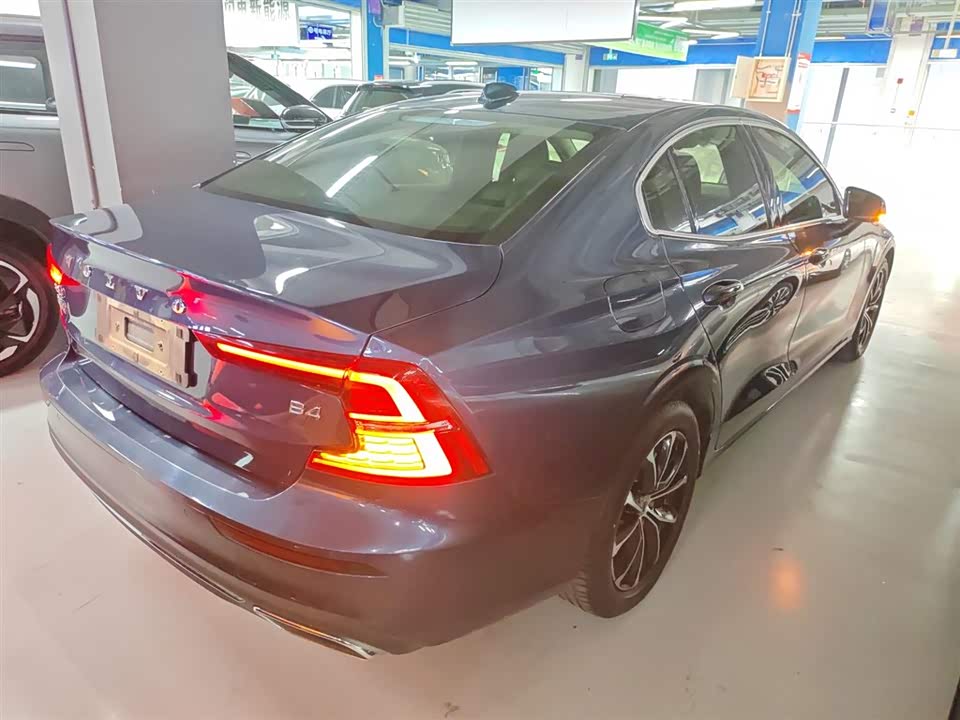 Volvo S60