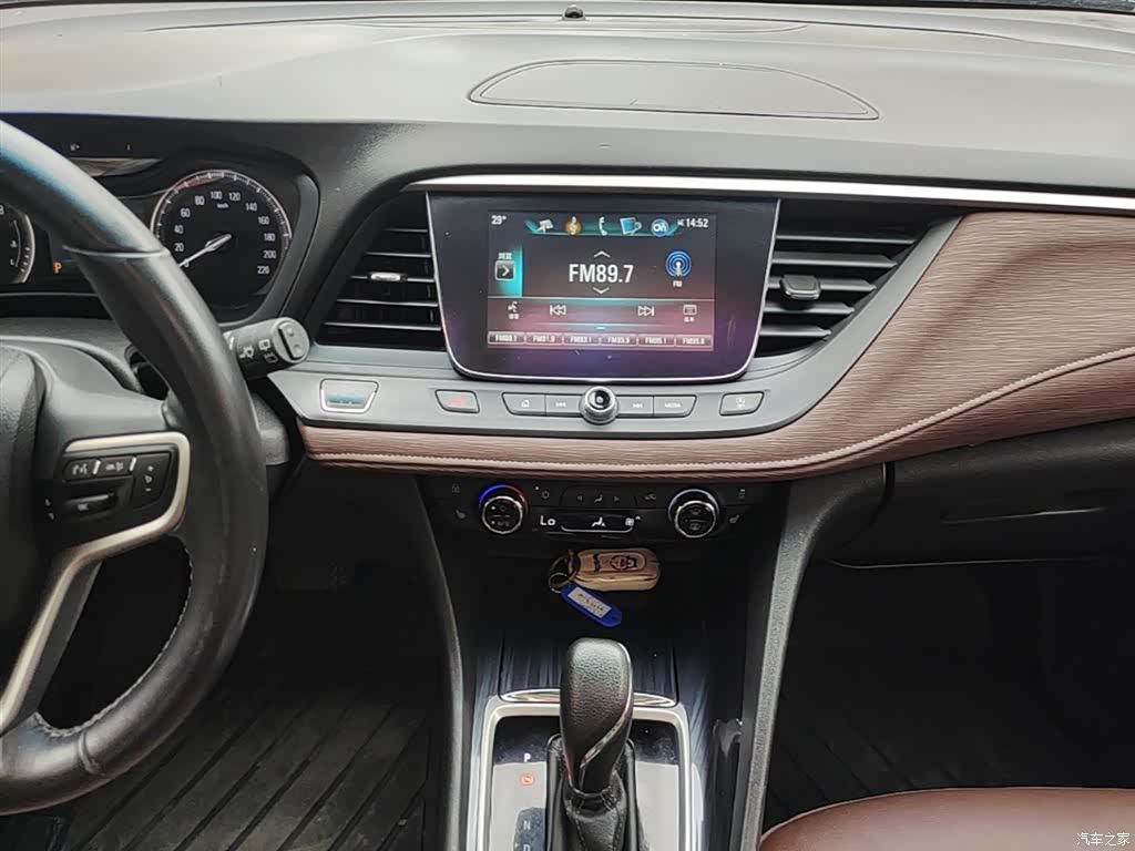 Buick GL6, 2019 12
