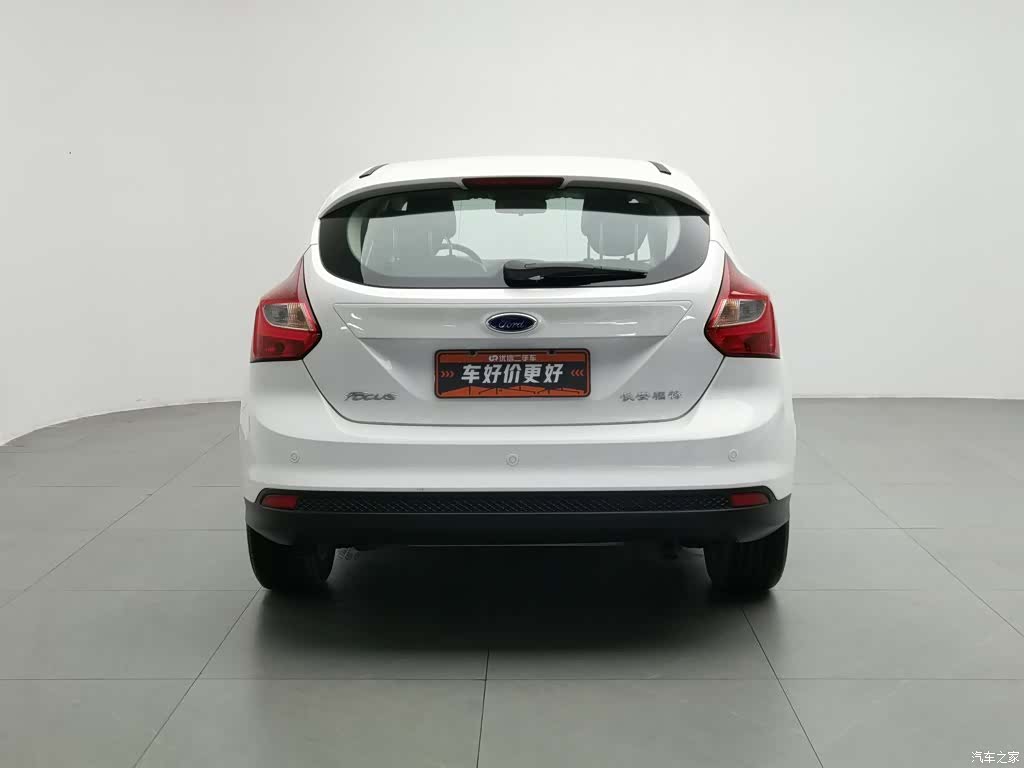 Ford Focus, 2014 4