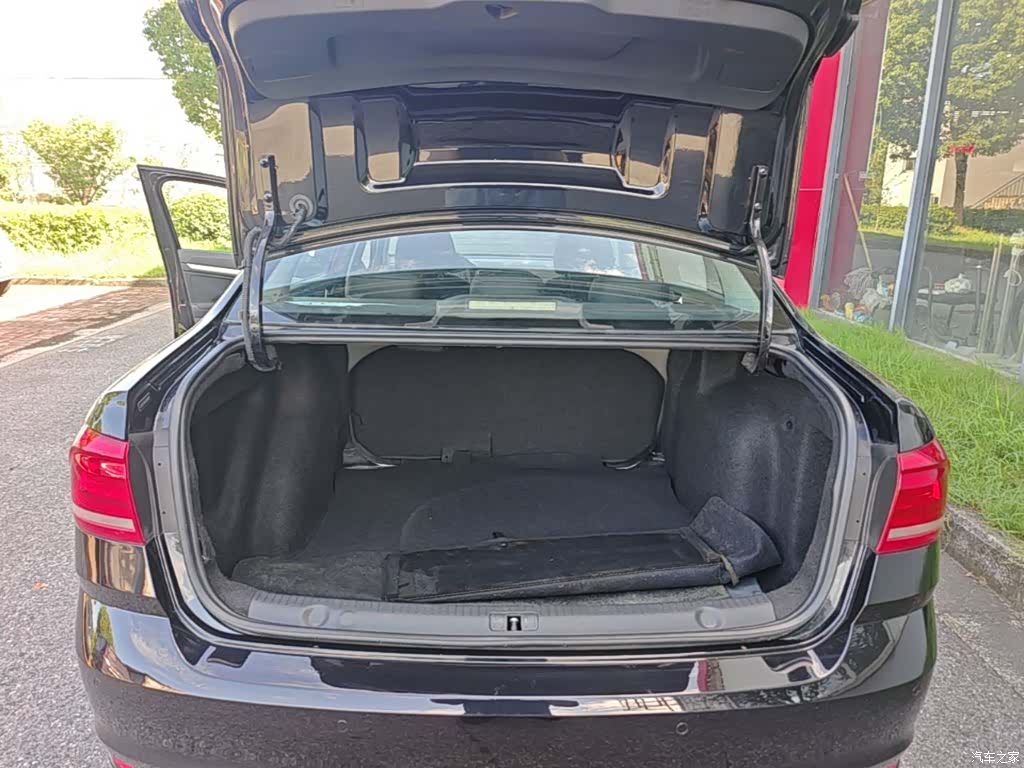 Volkswagen Lavida, 2016 15
