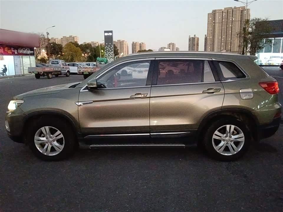 Changan CS75