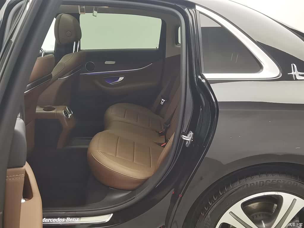 Mercedes-Benz E-Class, 2019 15