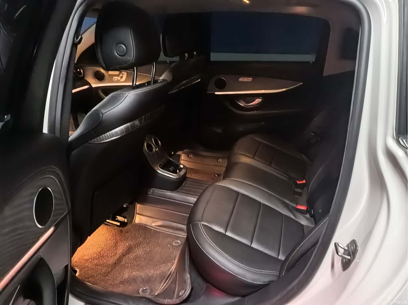 Mercedes-Benz E-Class, 2023 все фото