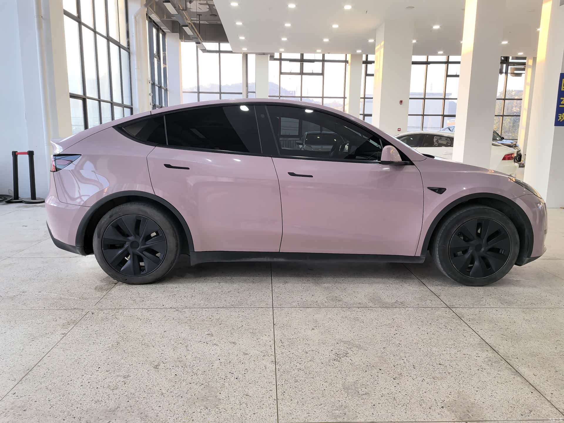 Tesla Model Y, 2024 11