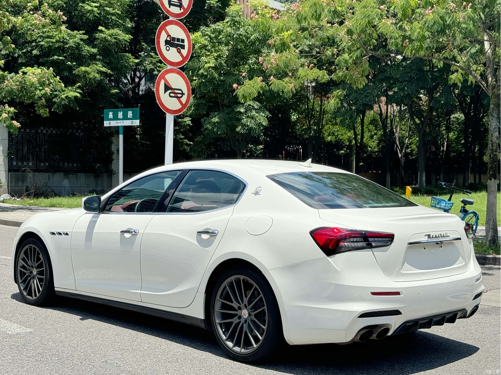 Maserati Ghibli, 2020 16