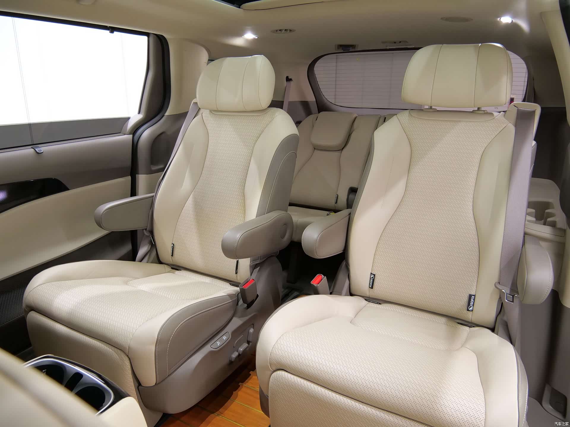 Kia Carnival, 2023 21