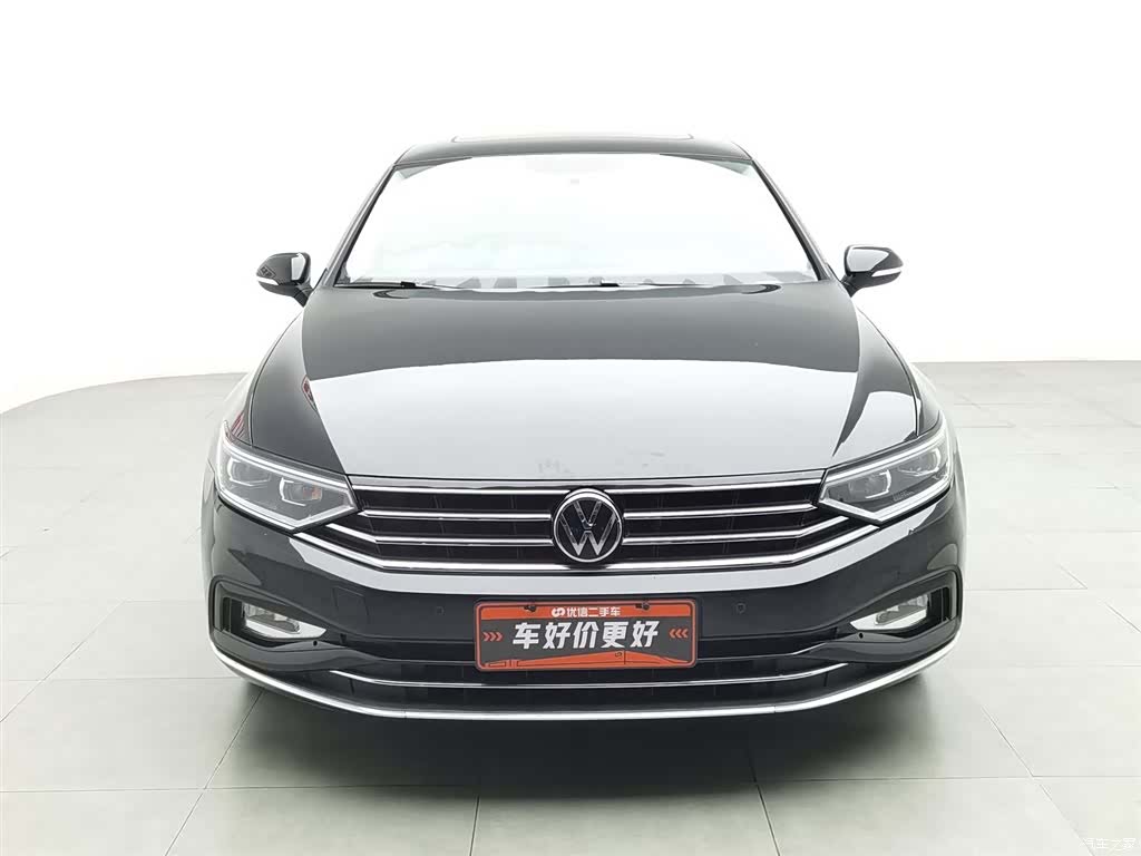 Volkswagen Magotan, 2021 3