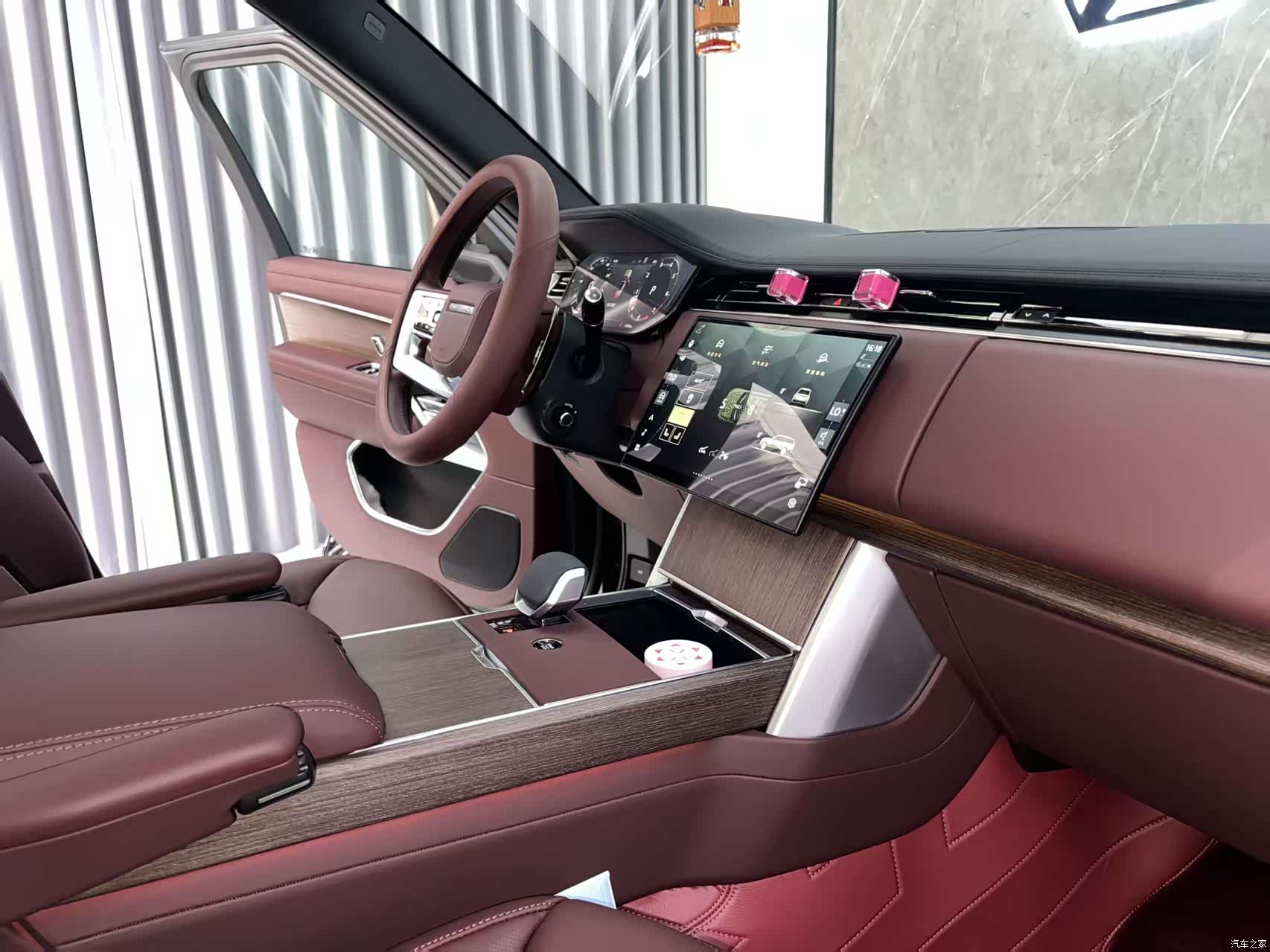 Land Rover Range Rover, 2026 15