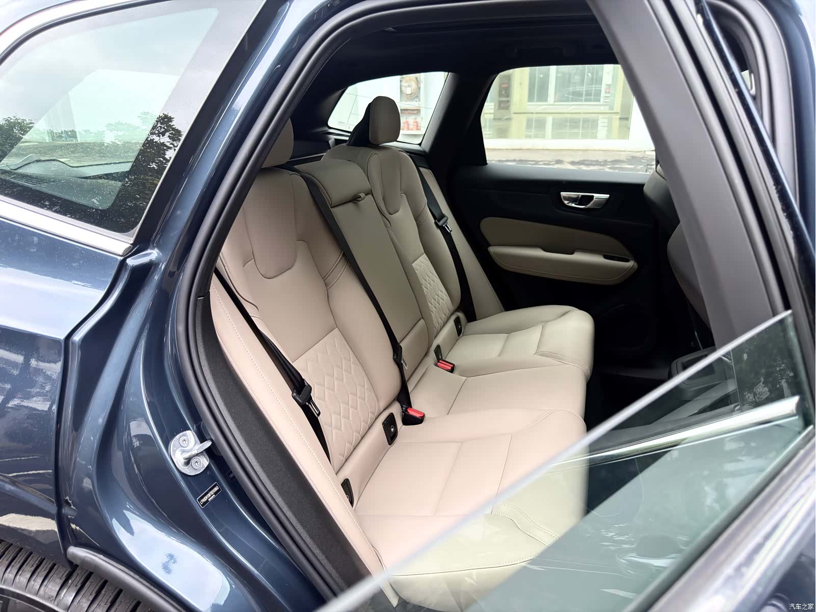 Volvo XC60, 2025 15