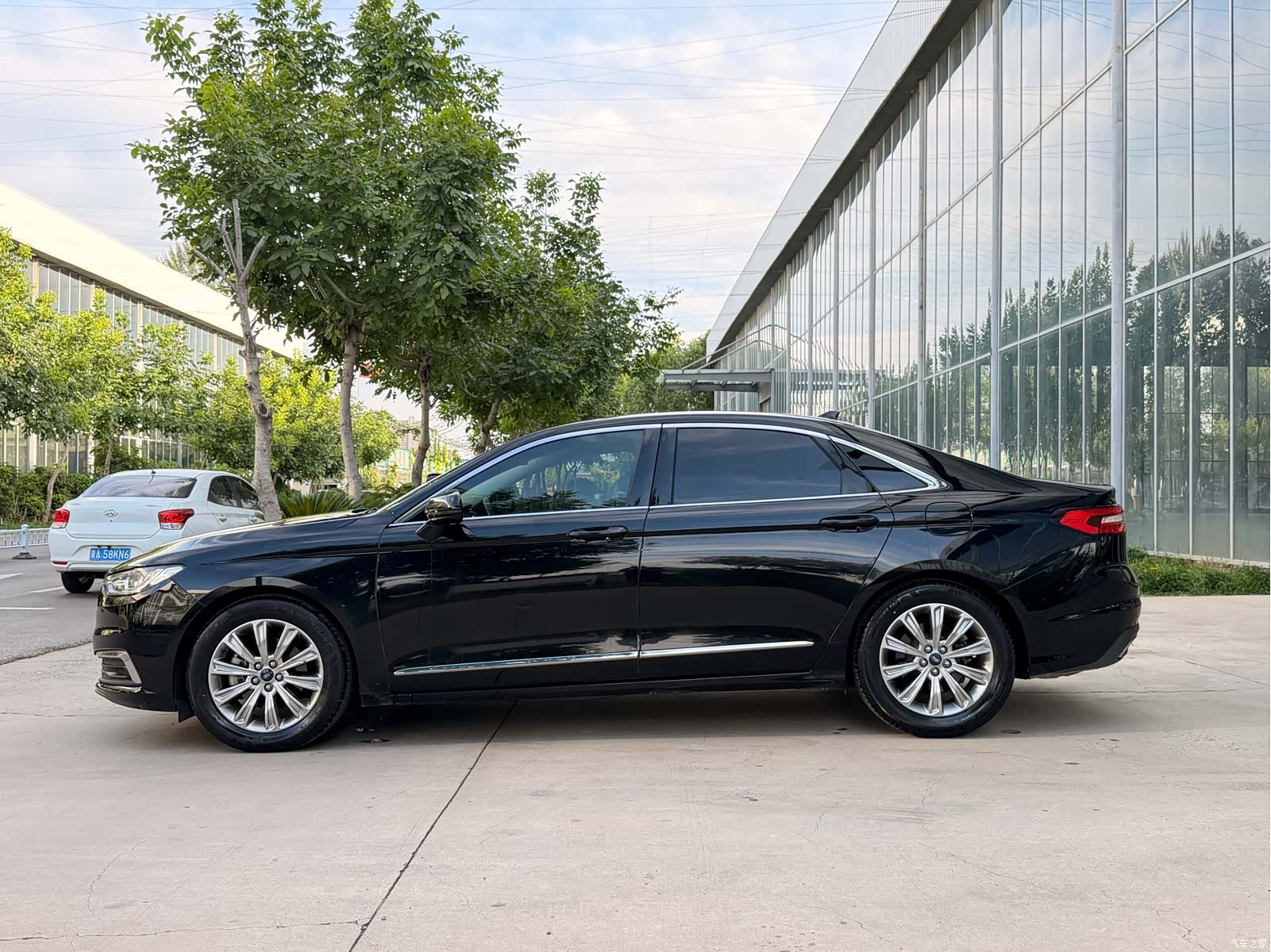 Ford Taurus, 2021 6
