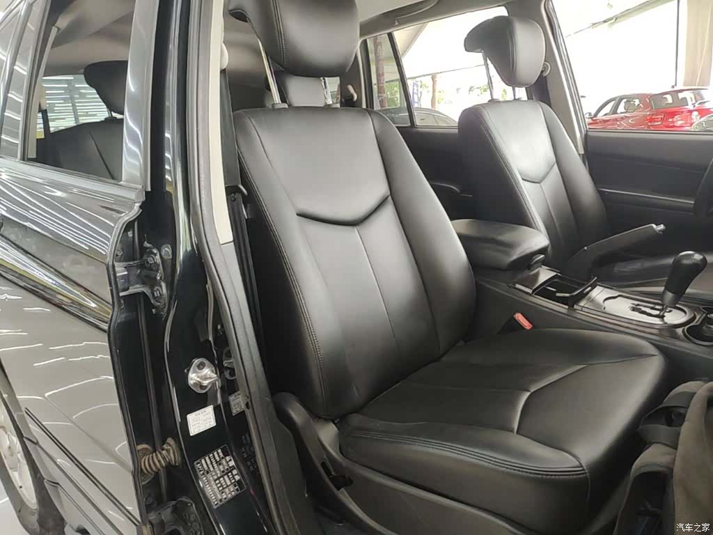 Roewe W5, 2016 25