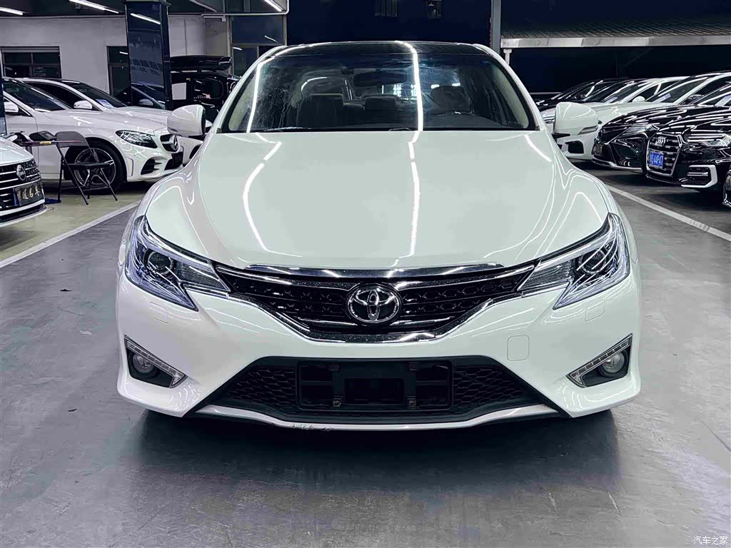 Toyota 2.5V, 2016 2