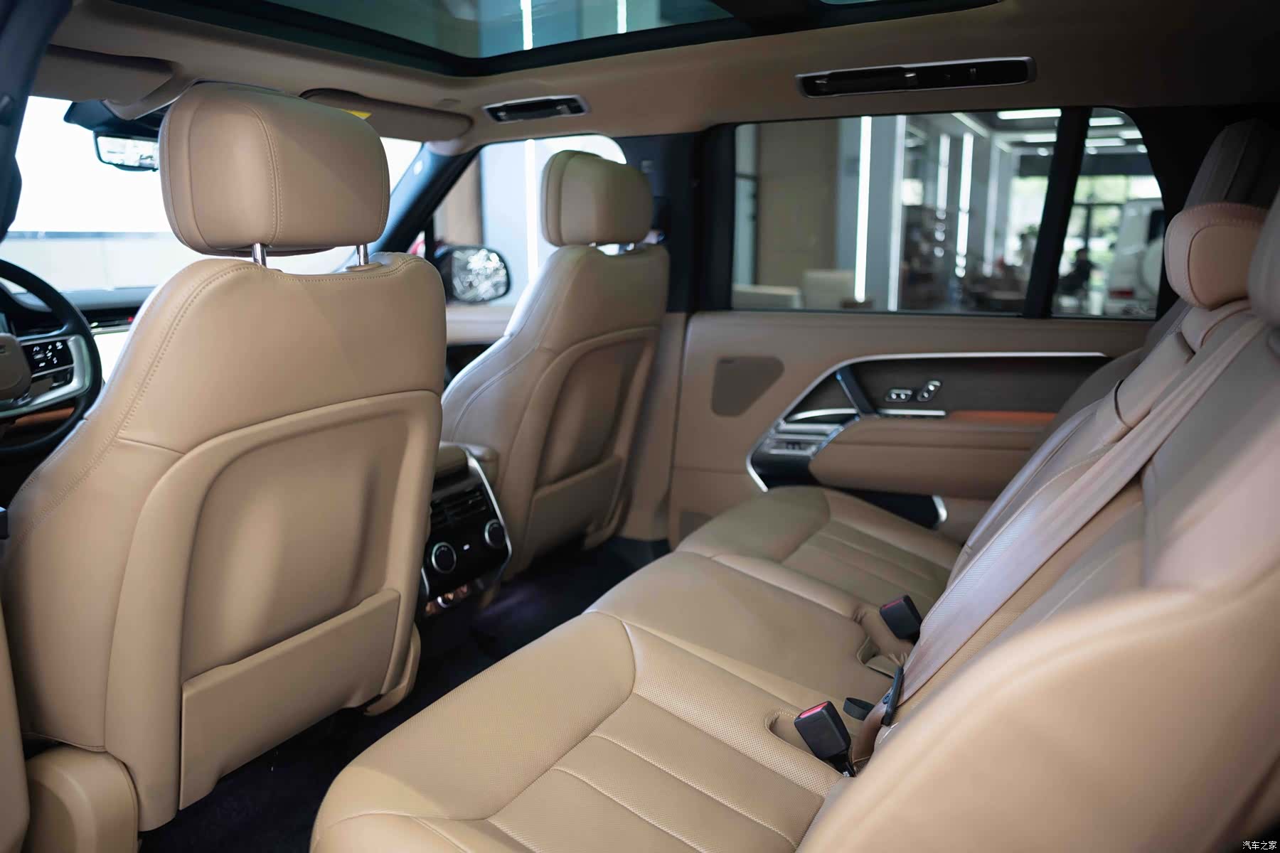 Land Rover Range Rover, 2024 14