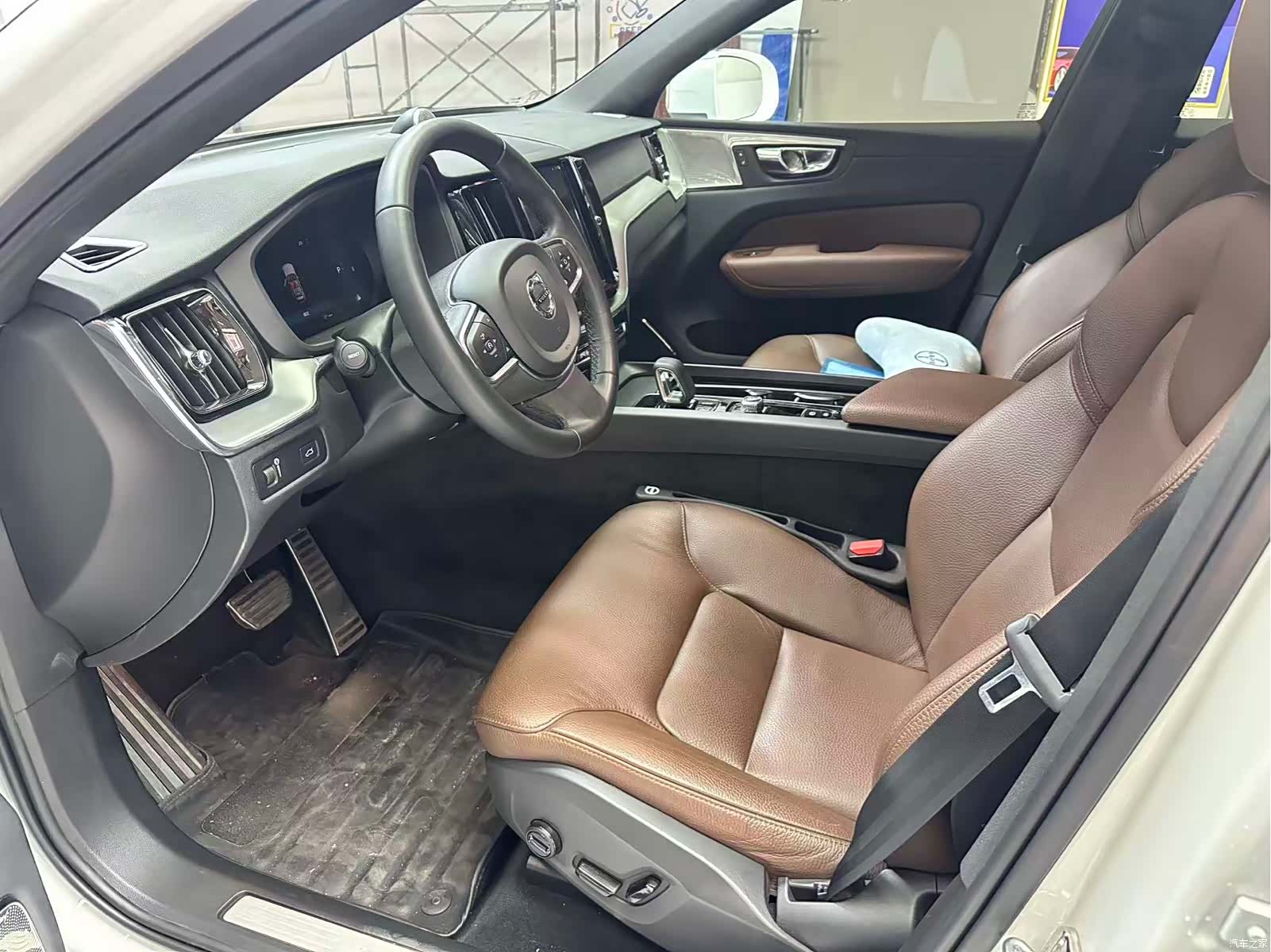 Volvo XC60, 2022 4