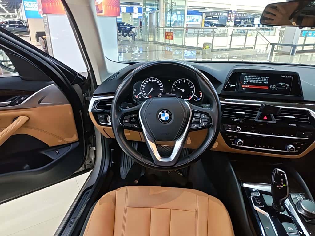 BMW 5 Series, 2017 11