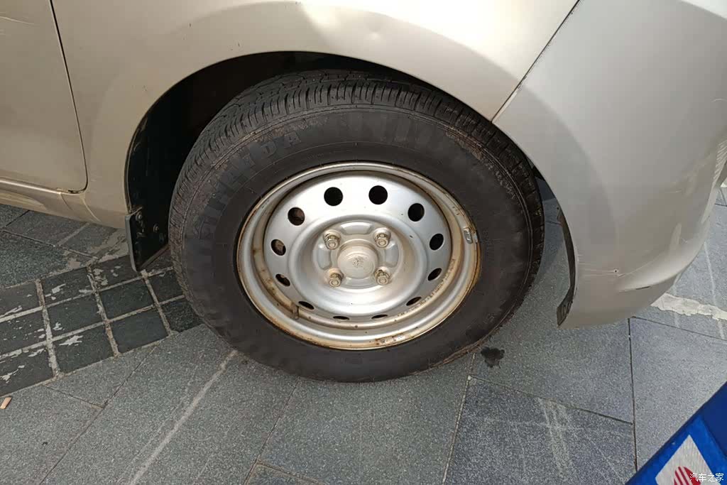 Wuling V, 2019 6