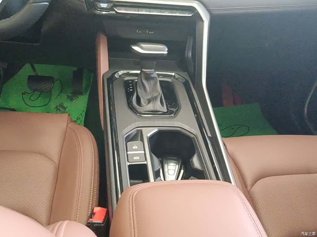 Geely X6, 2024 10