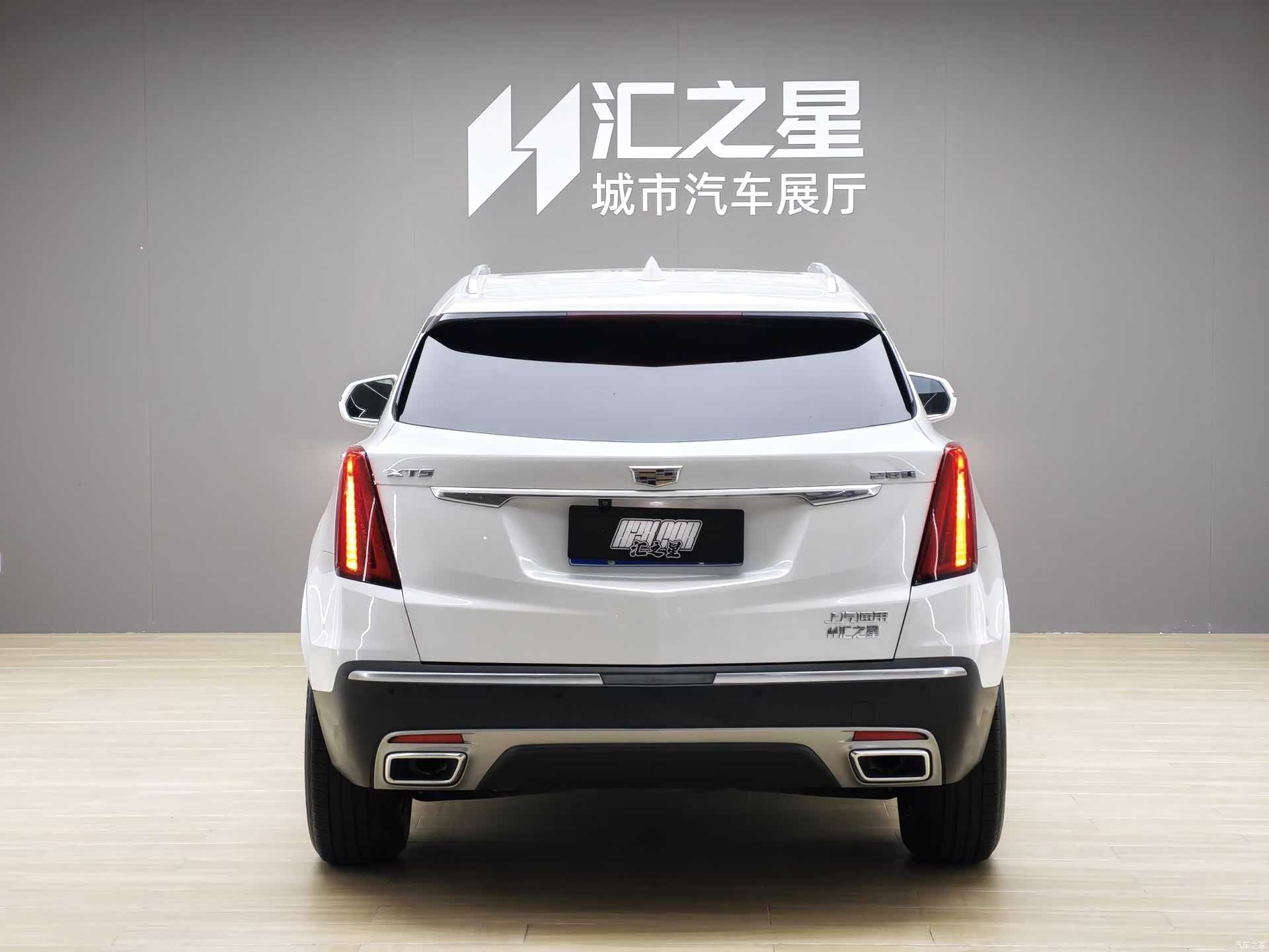 Cadillac XT5, 2023 все фото