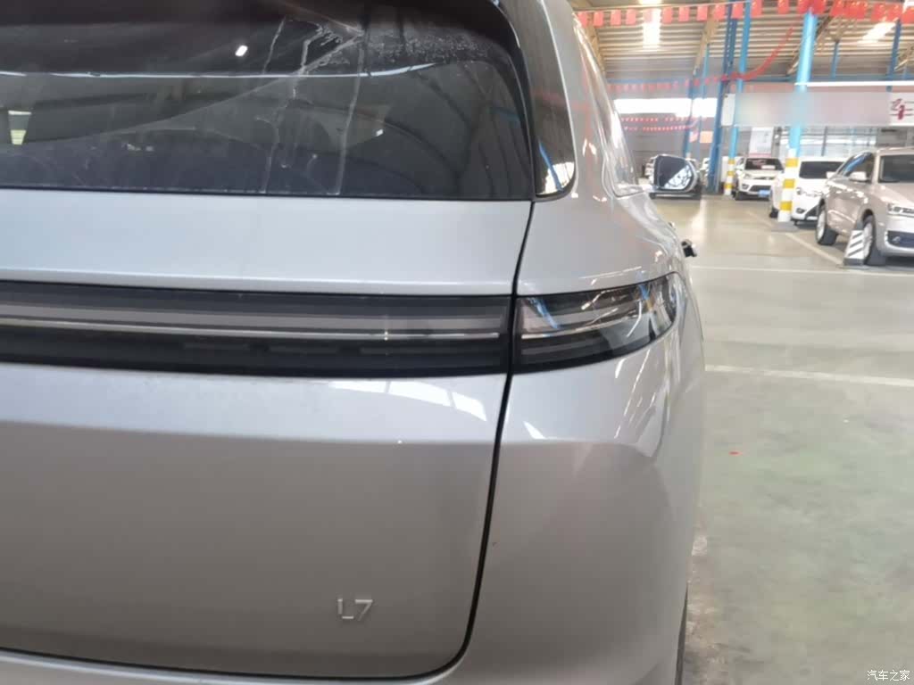 Li Auto L7, 2023 8
