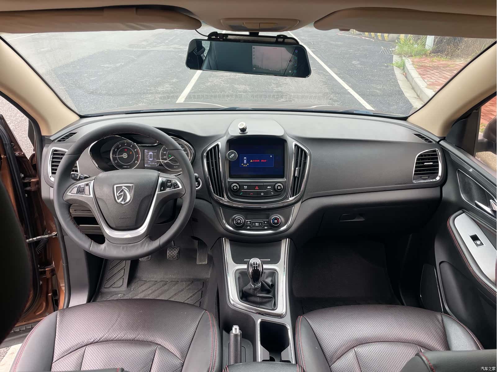 Wuling 560, 2016 19
