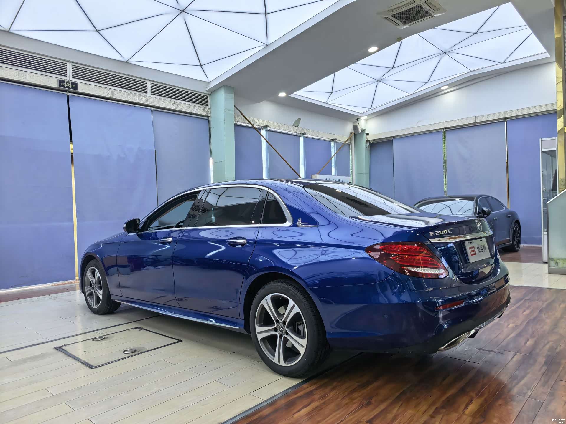 Mercedes-Benz E-Class, 2018 15