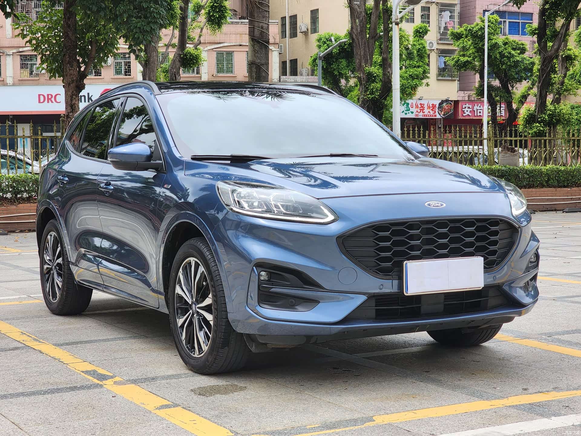 Ford Escape, 2022 3