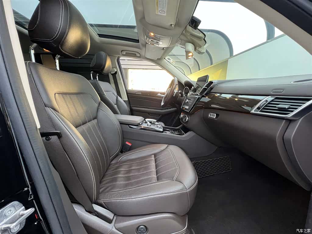 Mercedes-Benz GLS, 2018 21