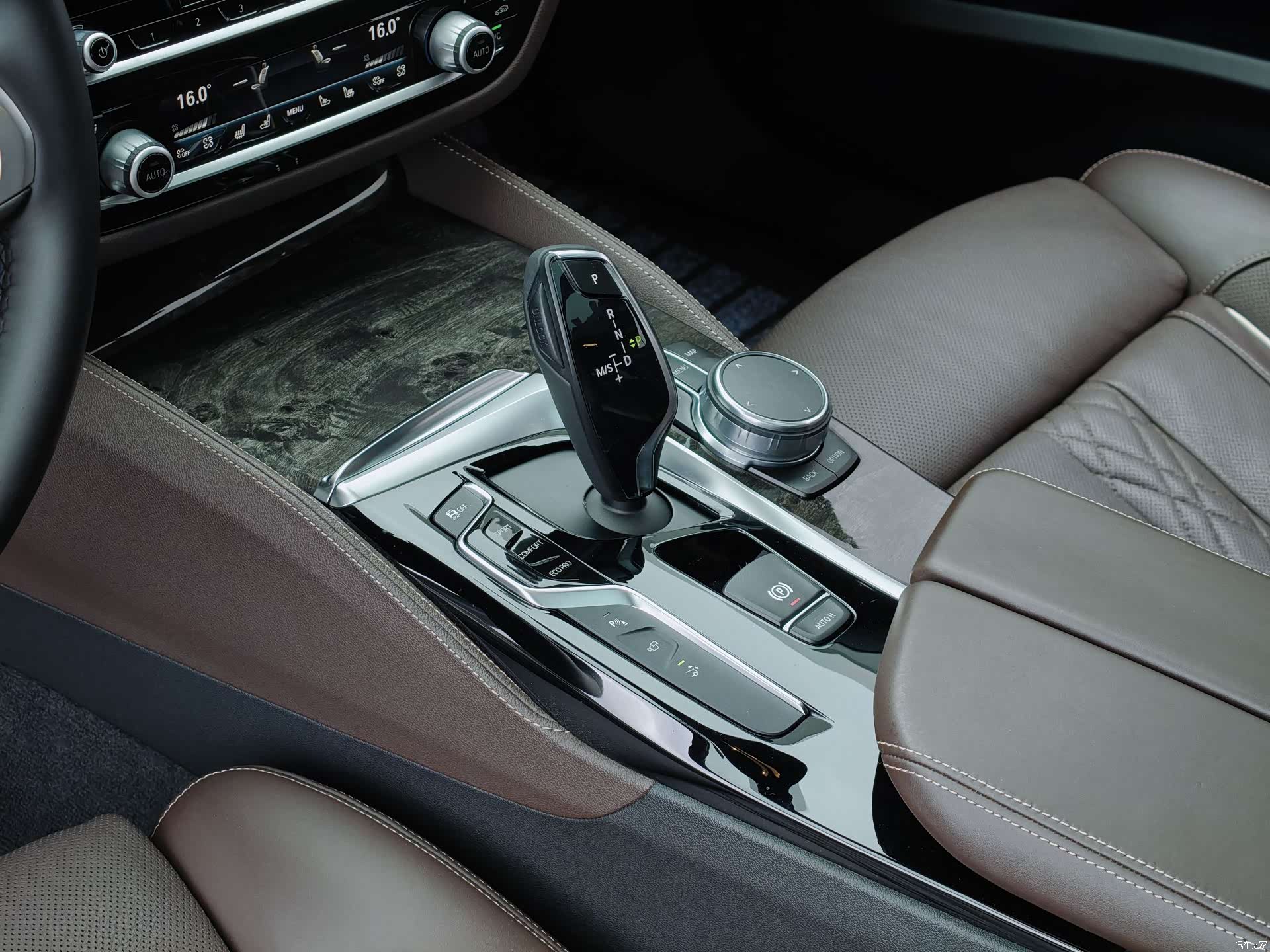 BMW 6 Series GT, 2018 10
