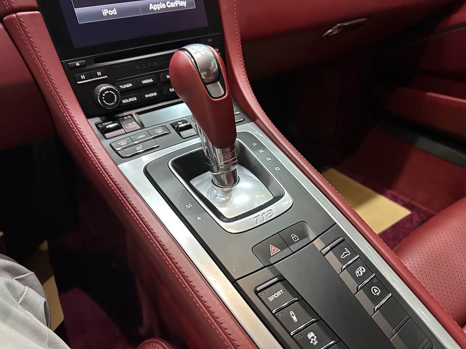 Porsche 718