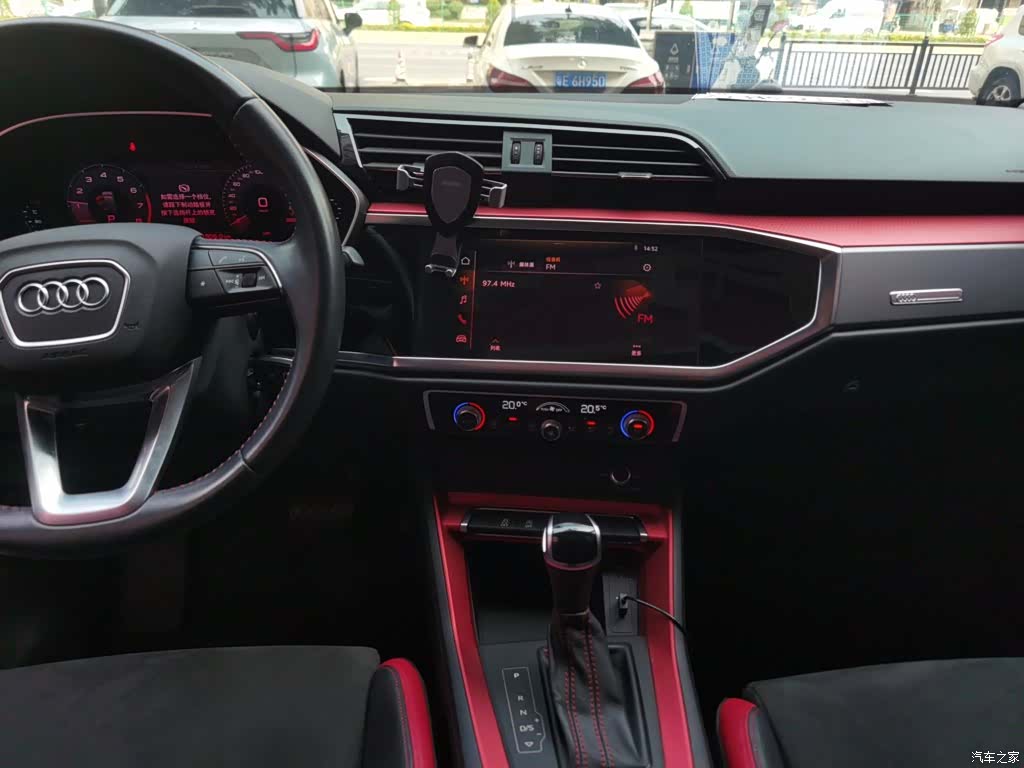 Audi Q3, 2020 9