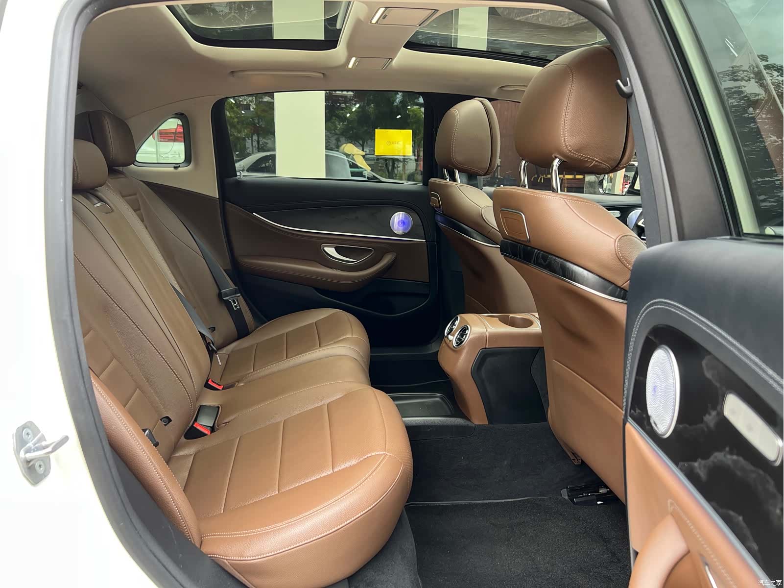 Mercedes-Benz E-Class, 2018 20
