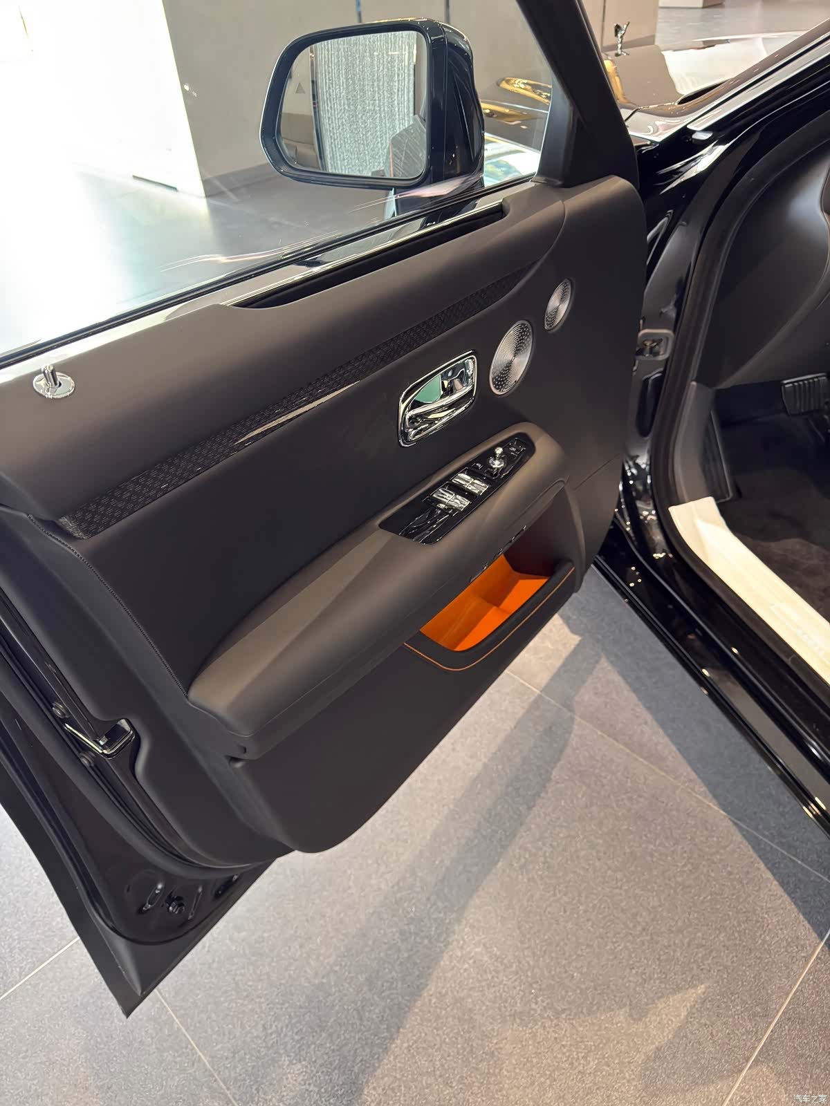 Rolls-Royce Ghost, 2026 6