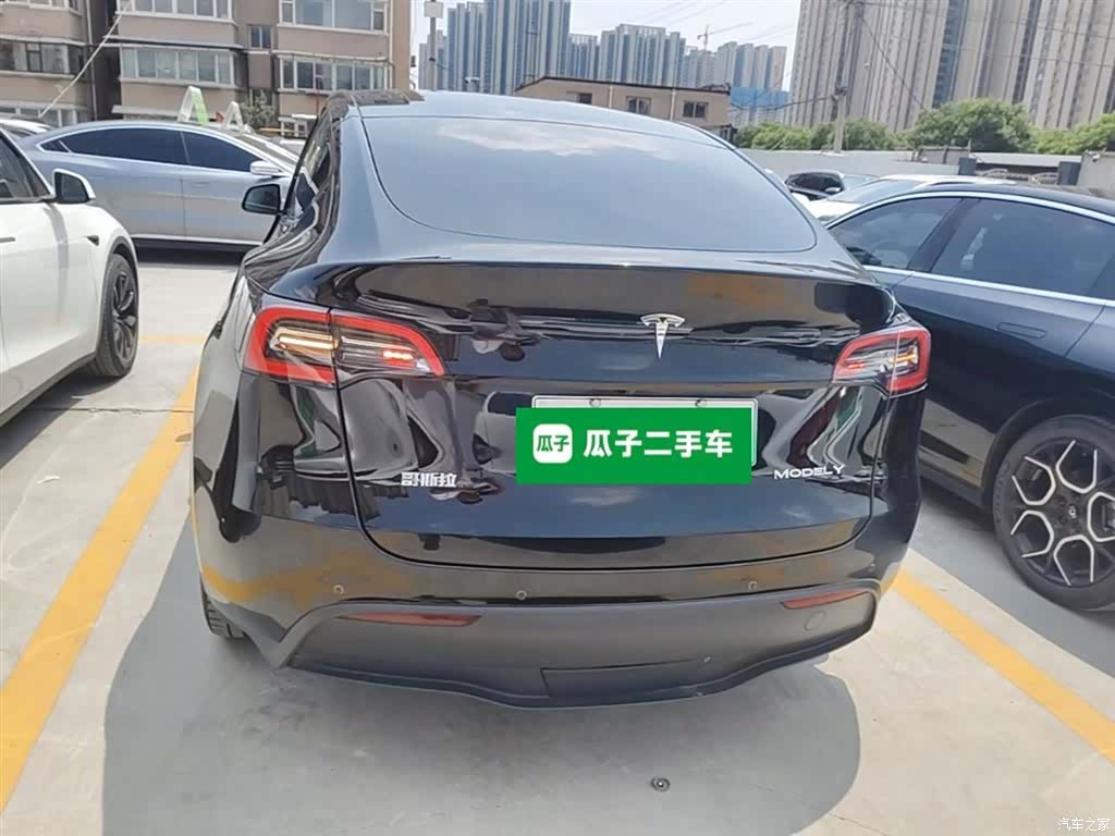 Tesla Model Y, 2022 6